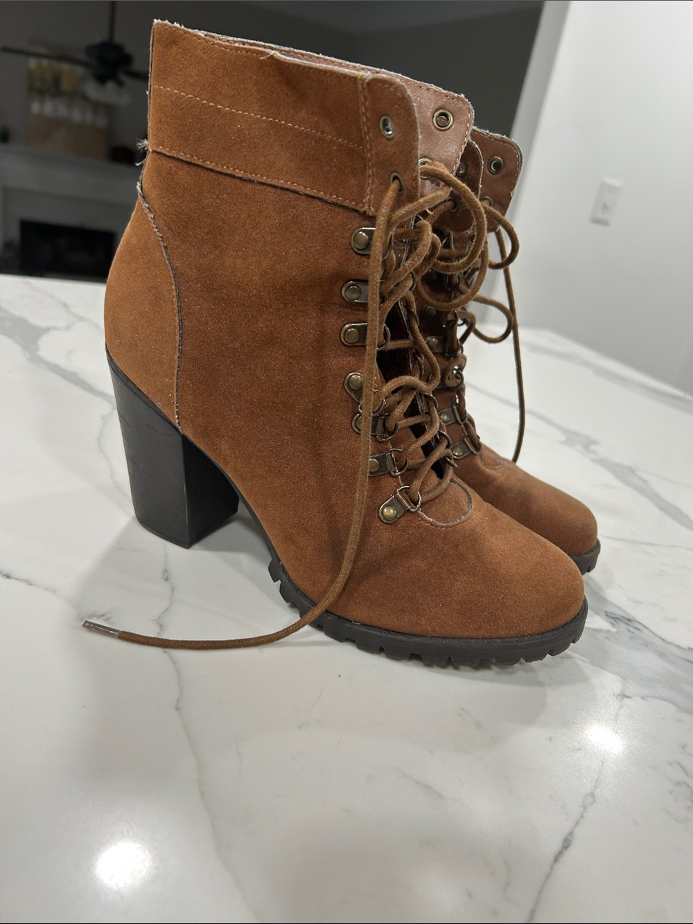 Women's Tan Suede Lace-Up Block Heel Ankle Boots